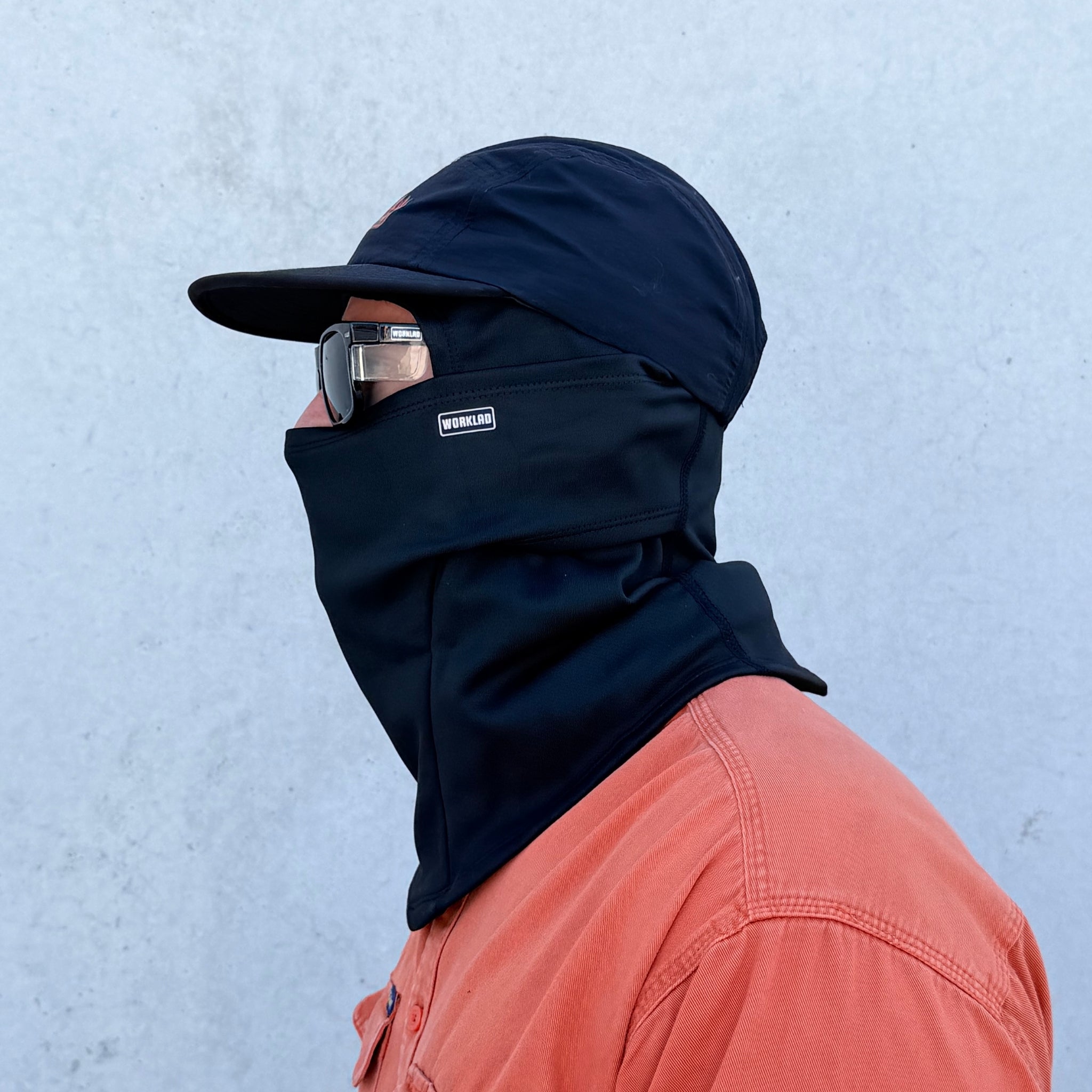 Winter balaclava in black side view - WarmDu by WORKLAD